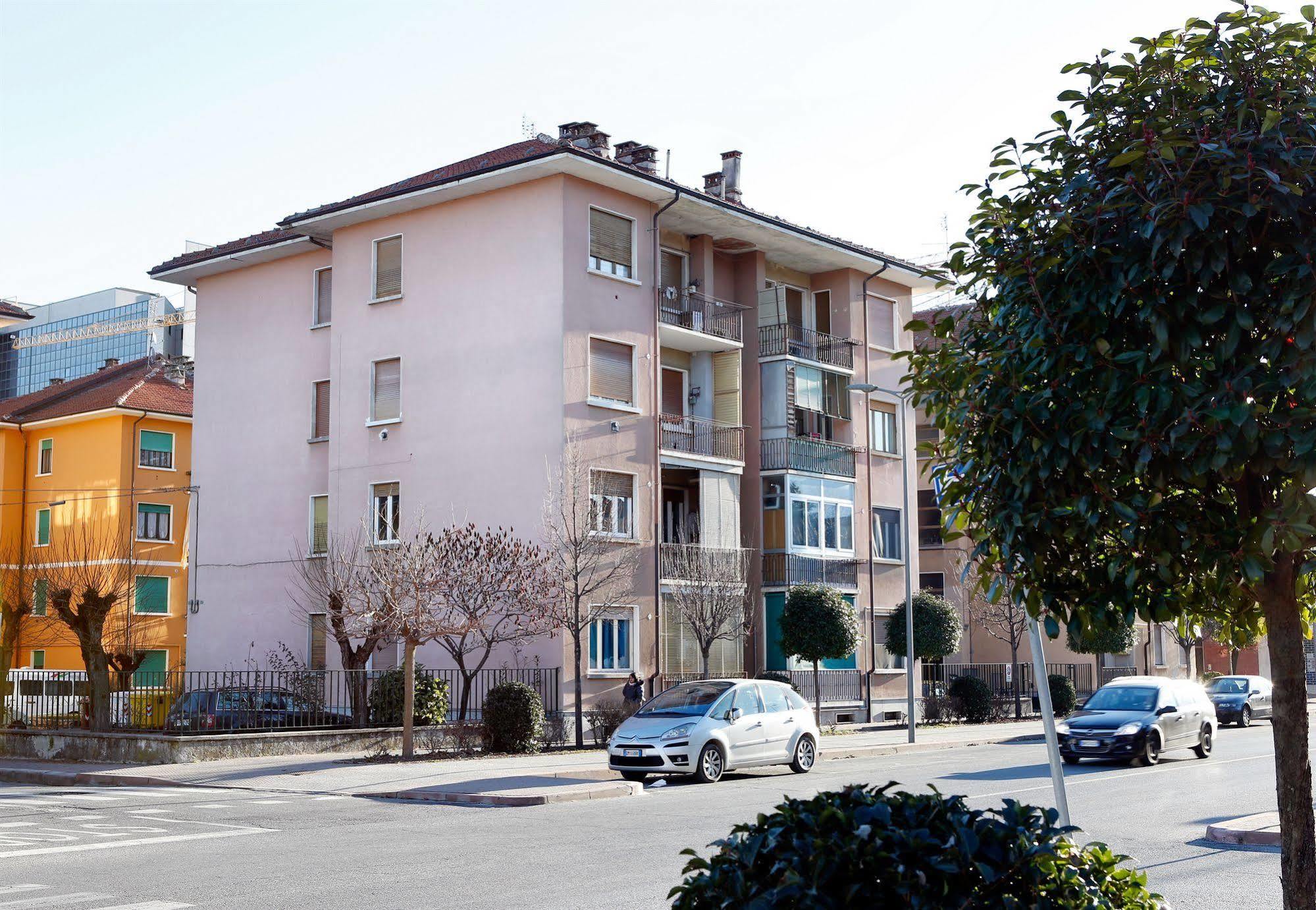 B&B Il Rosso E Il Blu Cuneo Dış mekan fotoğraf